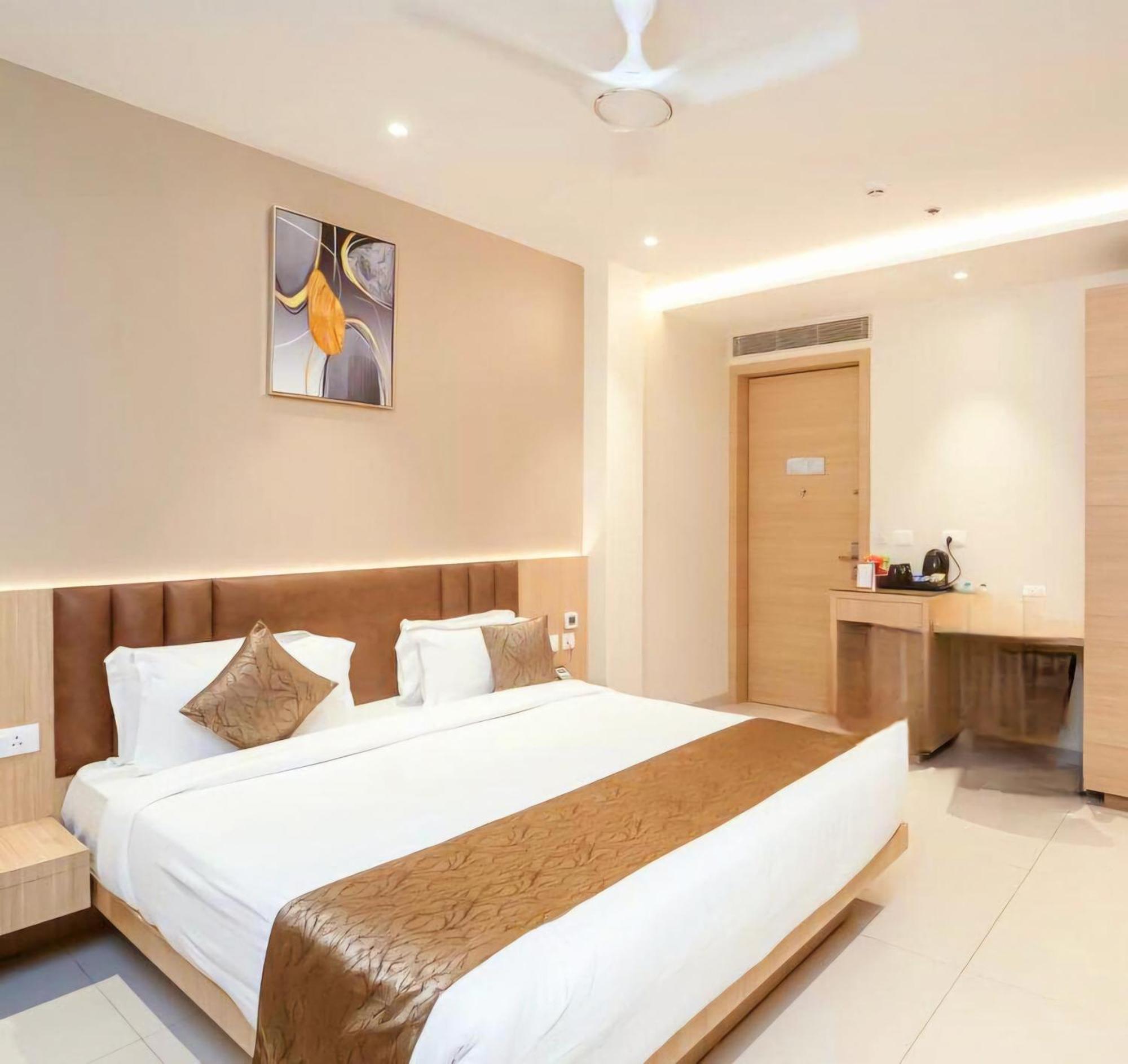 Hotel Ramida Plaza At Delhi Airport นิวเดลี ภายนอก รูปภาพ
