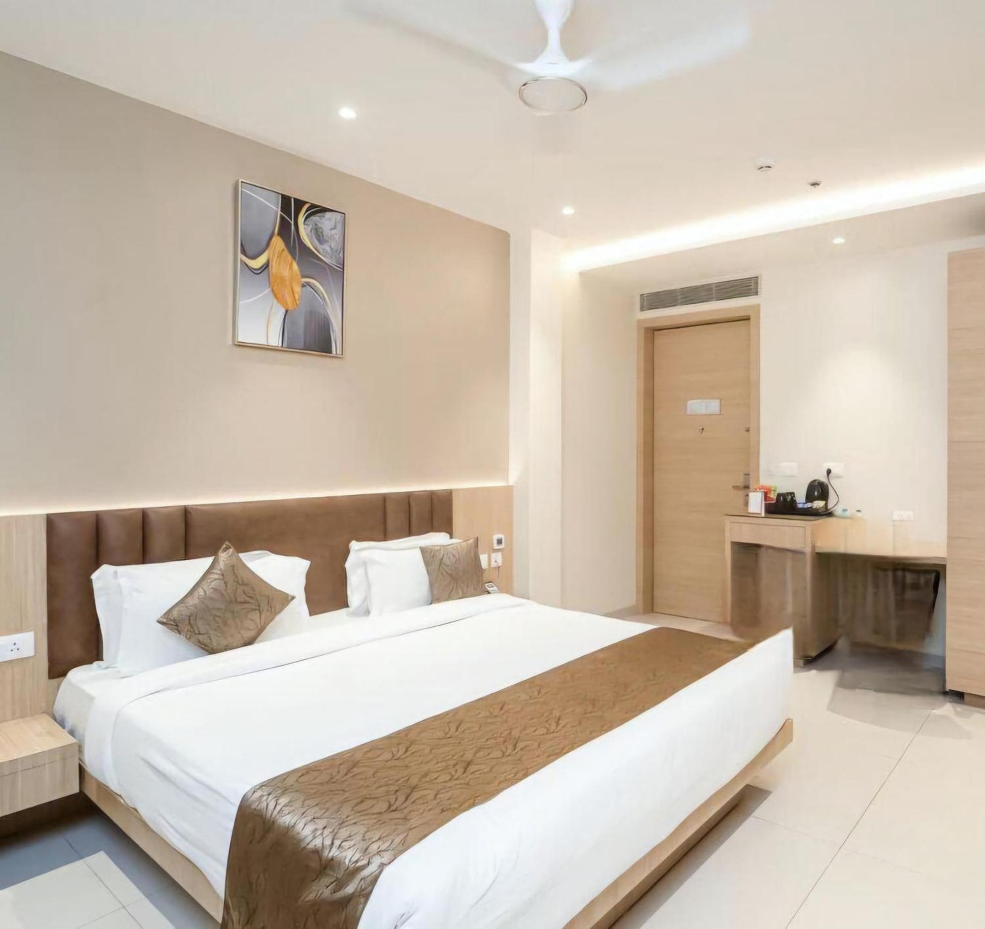 Hotel Ramida Plaza At Delhi Airport นิวเดลี ภายนอก รูปภาพ